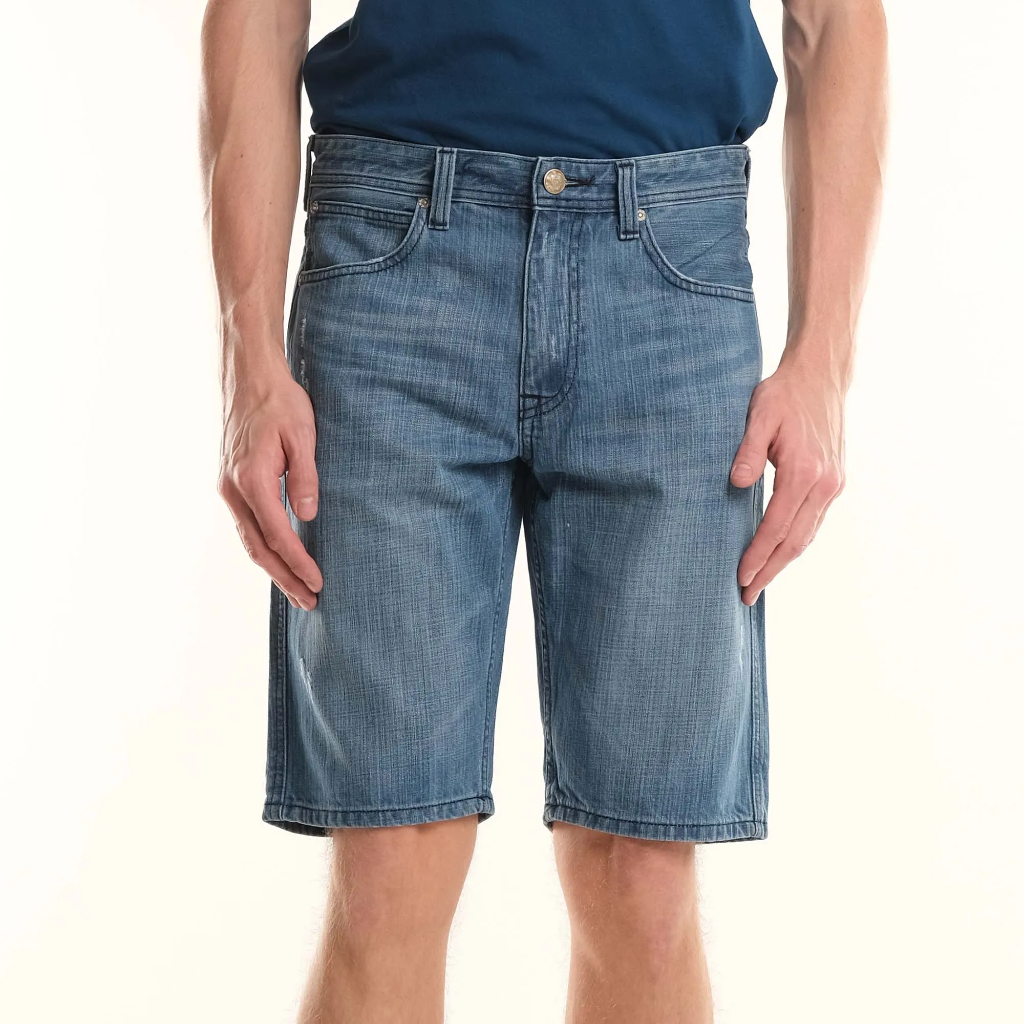 LEE MENS DENIM SHORTS IN LIGHT WASH